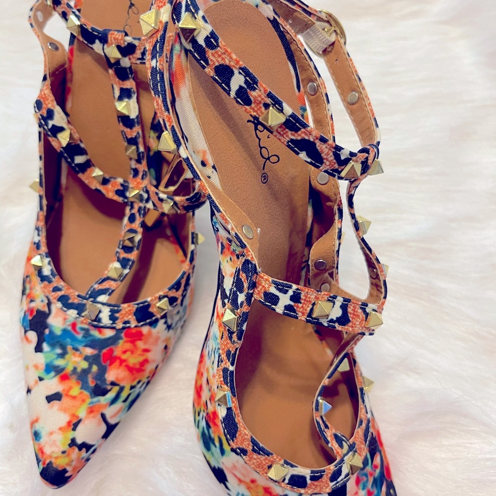 Qupid women high heel multi color shoe